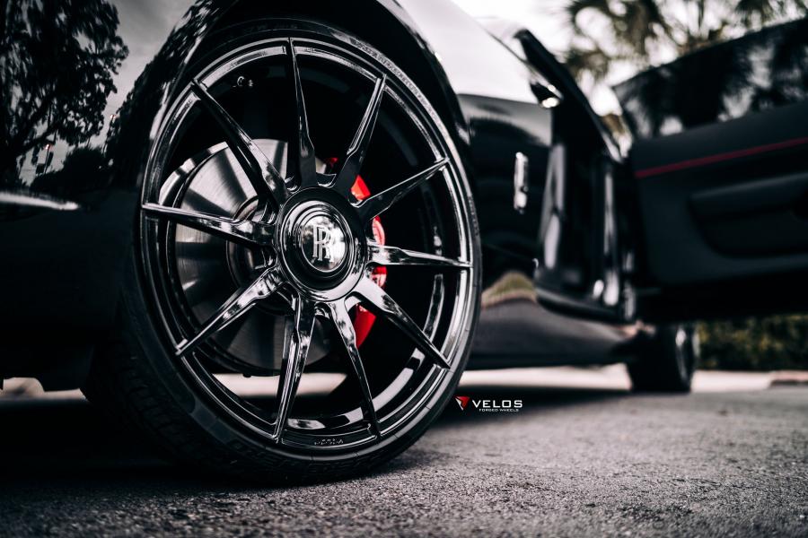 Детали экстерьера Rolls-Royce Dawn on Velos Wheels (S10) 2019 года  (фото 5 из 13)